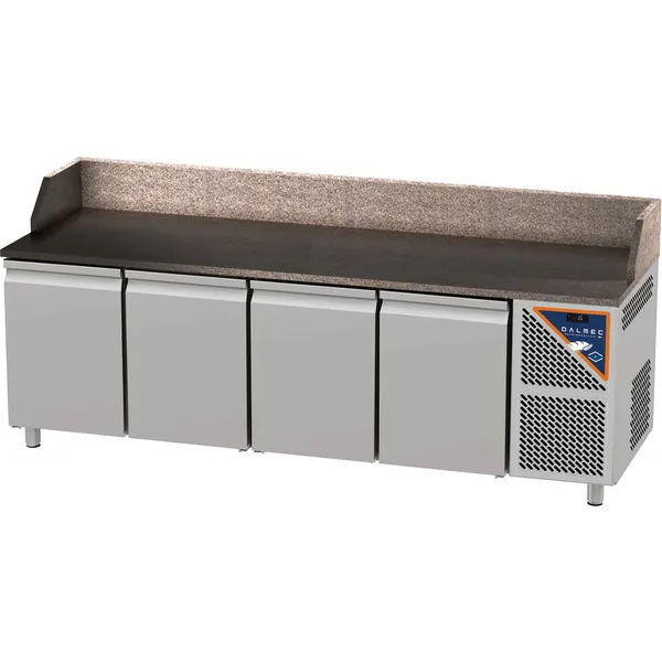 Kjølt pizzabenk med oppkant, 4 dører