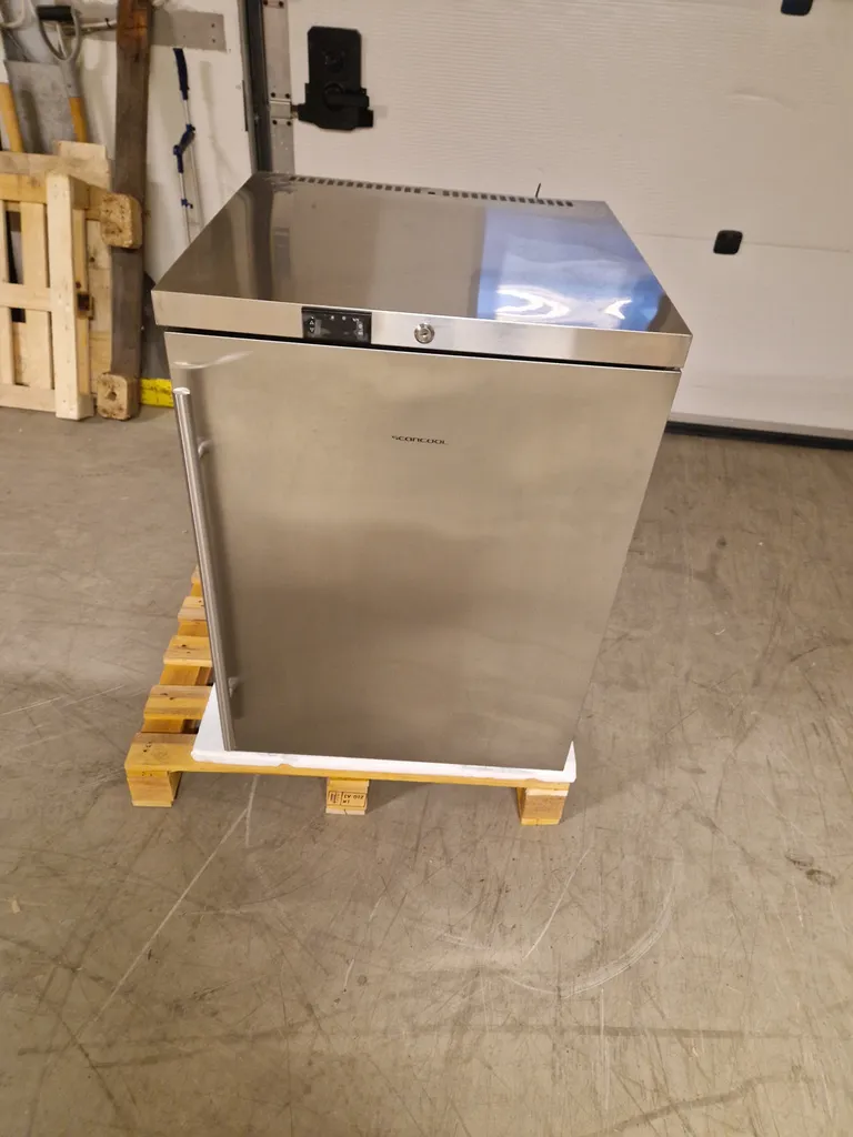 Underbenk kjøleskap - SK 145 E