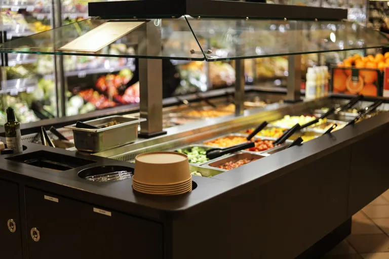 Foodtech salatbar 7 GN med glassoverbygg
