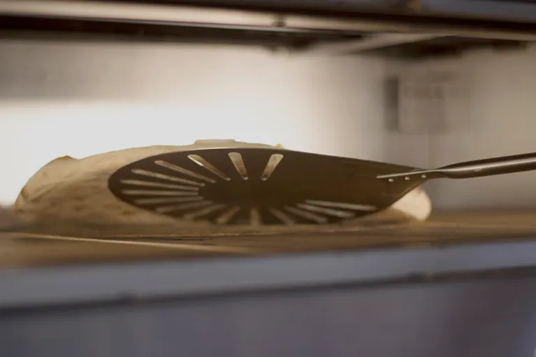 Pizzaspade rf. perf./rund Ø20cm, skaft 120cm