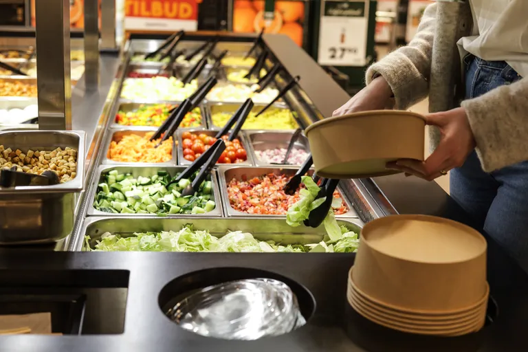 Foodtech salatbar 7 GN med glassoverbygg