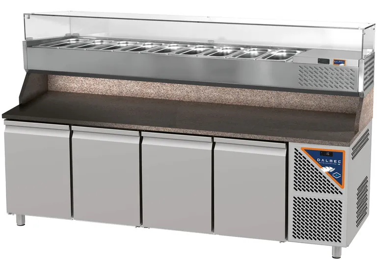 Kjølt pizzabenk med oppkant, 4 dører